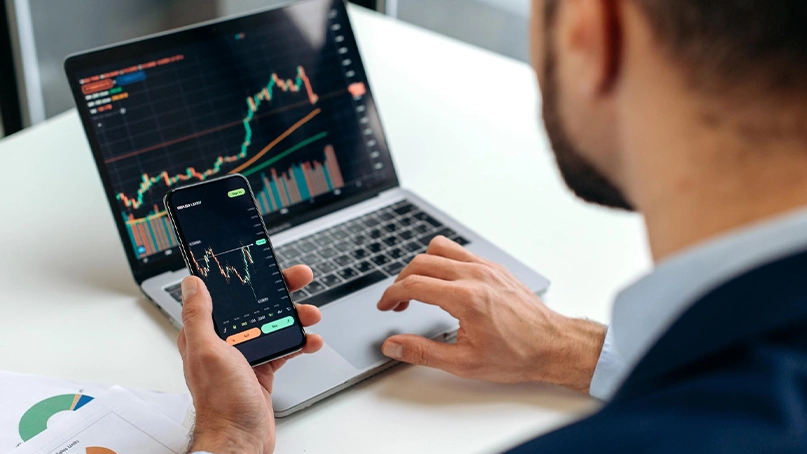 Crystallum Al Trading Plattform