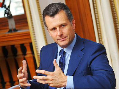 Erfolgreicher Crystallum Al Trader